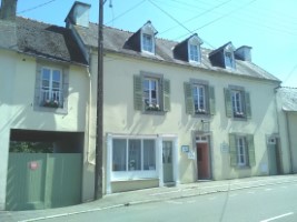 Maison 8 Pièces + Dépendance 29520 Châteauneuf-du-Faou